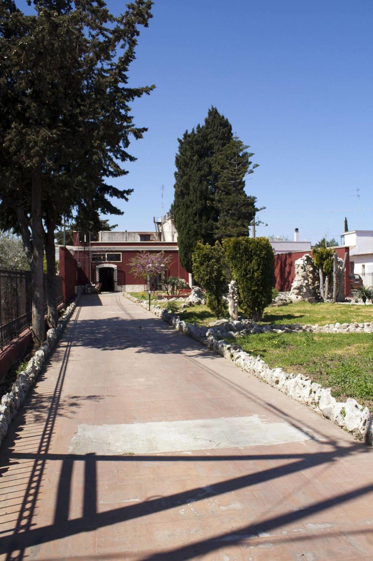 Simpson - Aeroporto Di Bari - Affittacamere Exterior photo